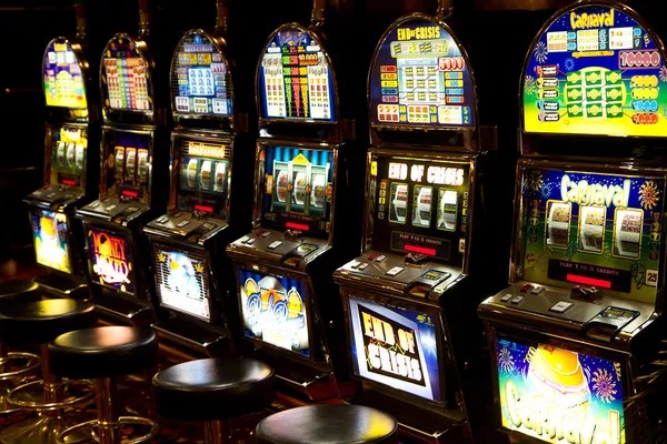 Live dealer blackjack hand result showing cards dealt and settlement on warungslot login